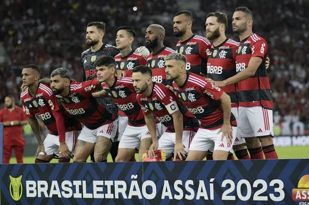 Erick Pulgar sigue destacando como titular del Flamengo y este sábado lideró el triunfo ante Fortaleza. Foto: Getty Images