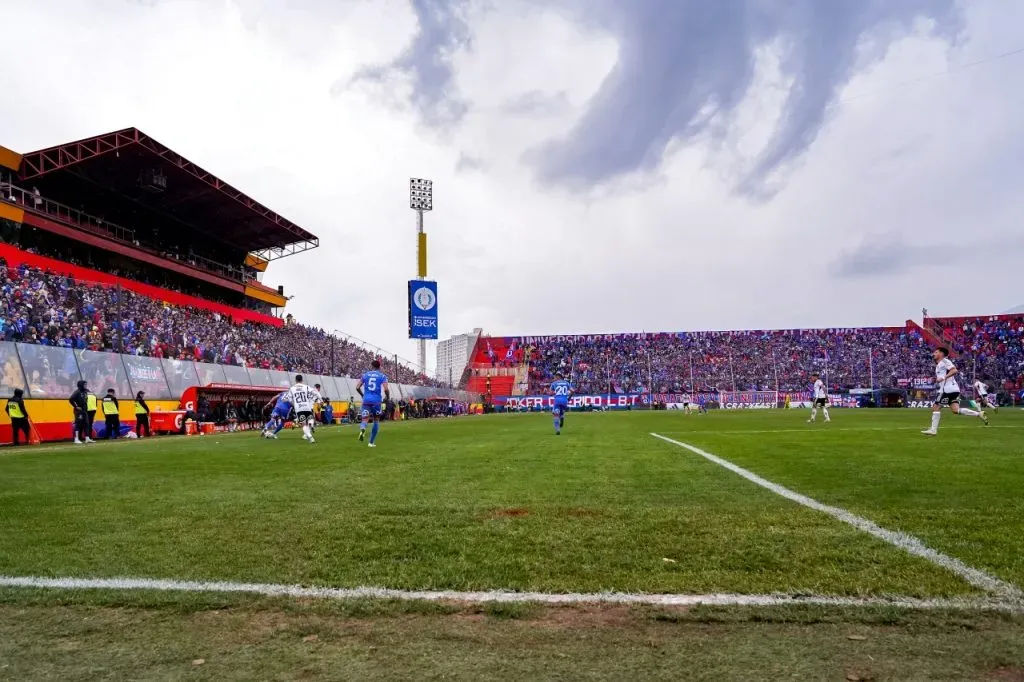 La cancha de Santa Laura durante el Superclásico (Guille Salazar/RedGol)