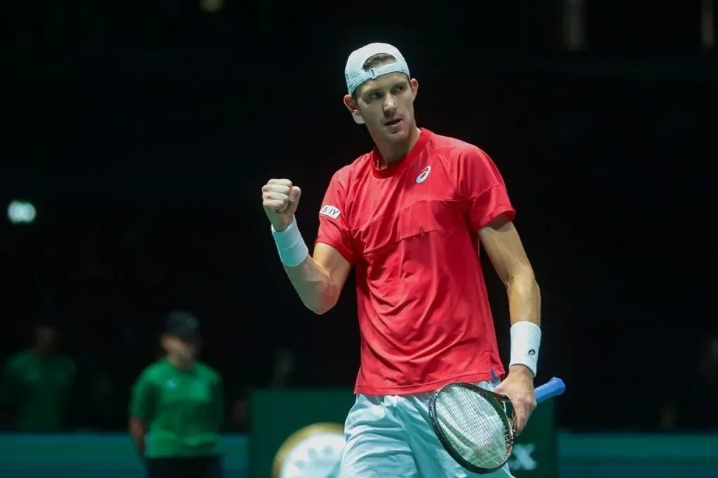 Nicolás Jarry jugando por Chile en Copa Davis (@matias_canessa)