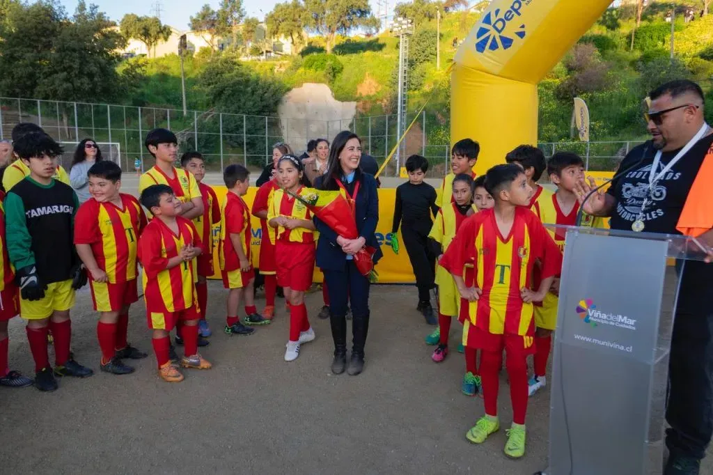 Muchos niños compartieron con la alcaldesa Macarena Ripamonti.
