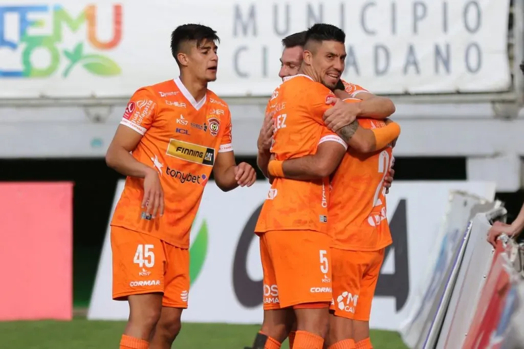 Cobreloa tiene ventaja por diferencia de goles en el liderato de Primera B (Photosport)