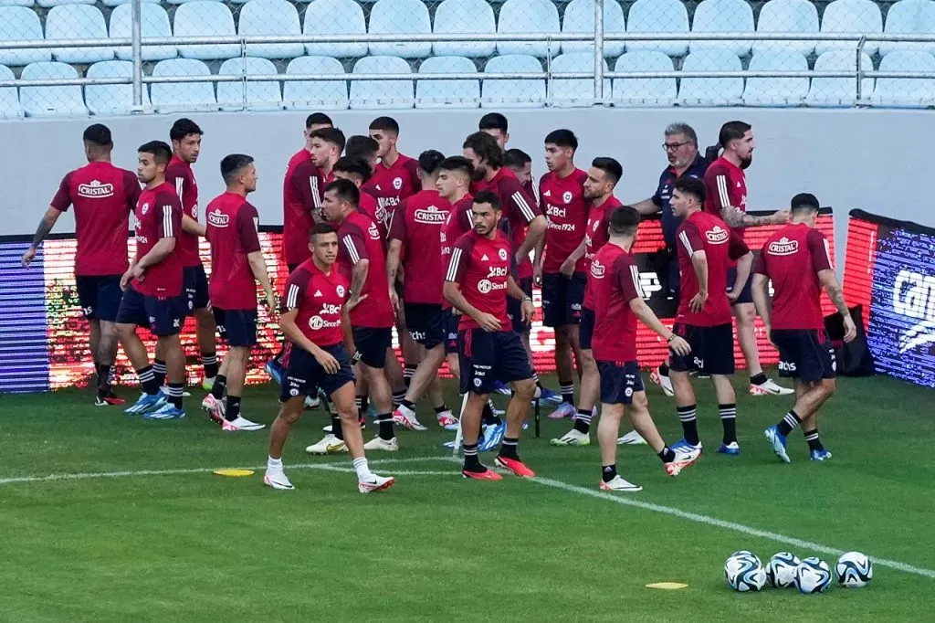 Chile entrena de cara a su partido ante Venezuela (Photosport)