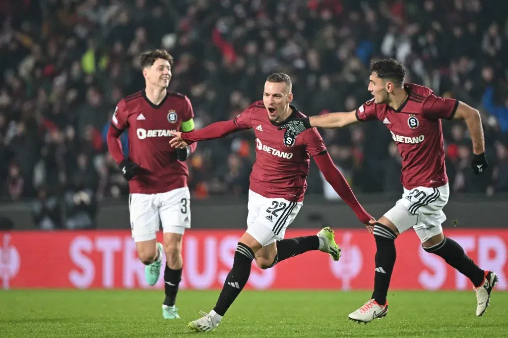 Sparta Praga se hizo respetar, venció al Real Betis y dejó en llamas el Grupo C de la UEFA Europa League. Foto: IMAGO.