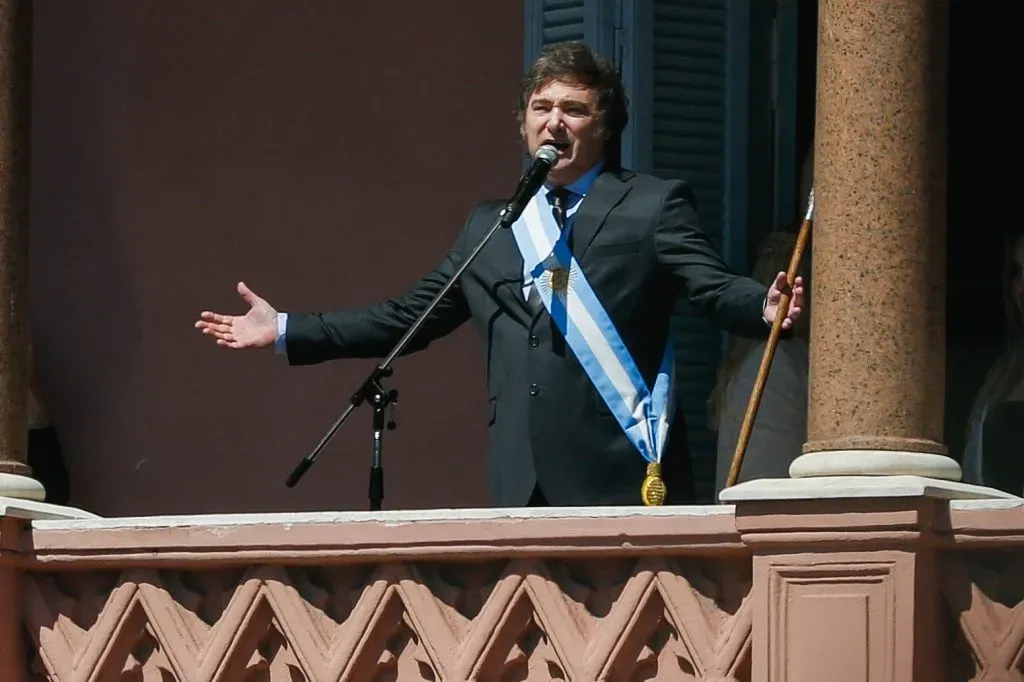 Javier Milei asume como presidente en Argentina