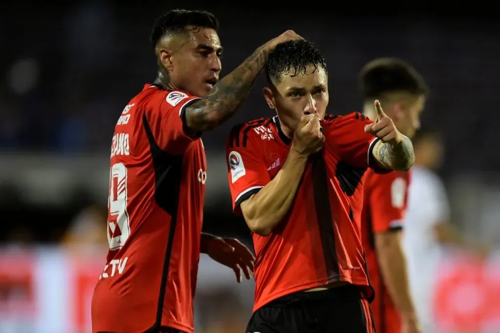 Cristián Zavala se gana la confianza y asoma como titular en la formación de Colo Colo ante Everton. Foto: Photosport.