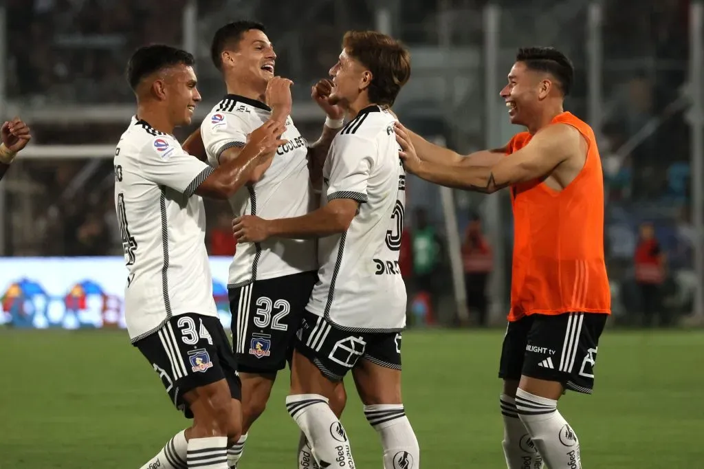 Los albos reciben a Cerro Porteño en el estadio Monumental. Foto: Dragomir Yankovic/Photosport