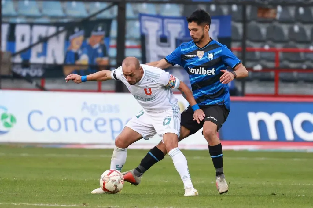 Juan Cristóbal Guarello no puede creer que no le cobraran el penal a Huachipato contra la U.