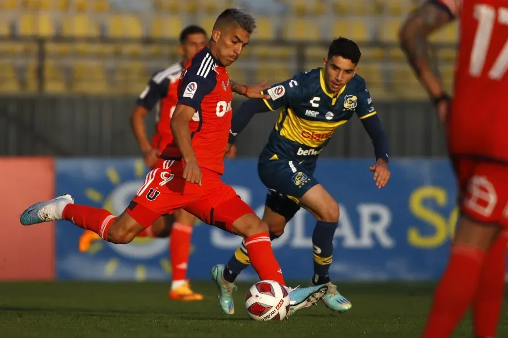 Lautaro Pasatrán: ex Everton y jugador de Belgrano tiene pie y medio en Universidad de Chile. (Foto: Photosport)