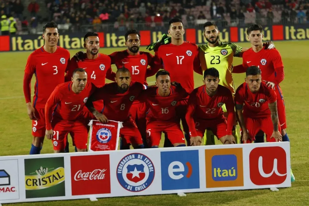 La formación de Chile para aquel último partido en el Estadio Nacional con público (Photosport)