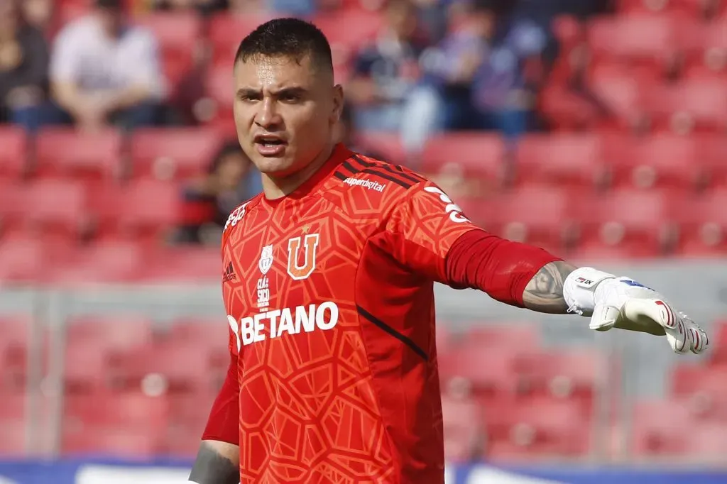 Todo el mundo del fútbol pide por Cristóbal Campos. Foto: Jonnathan Oyarzun/Photosport
