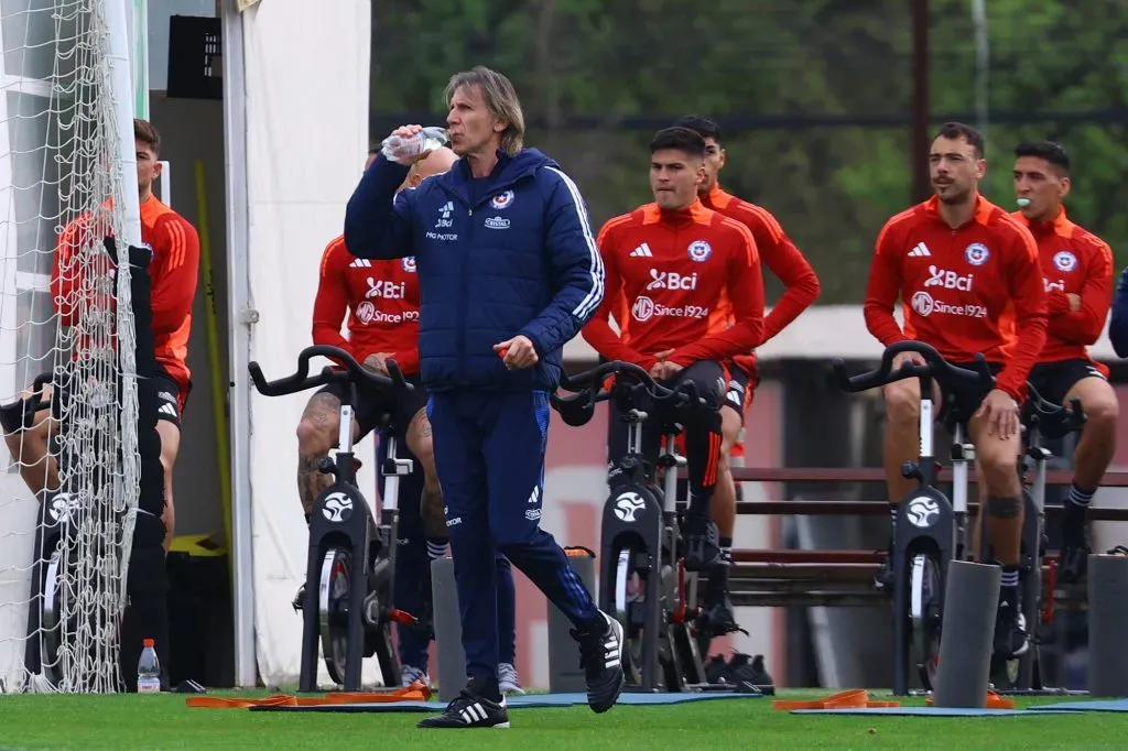 Gareca pide calma y mirar hacia adelante con La Roja.