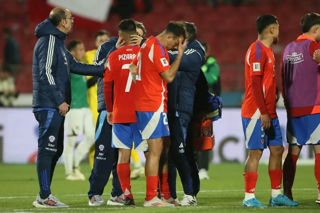 La Roja fue humillada en el Estadio Nacional: después, no enfrentó a la prensa | Photosport