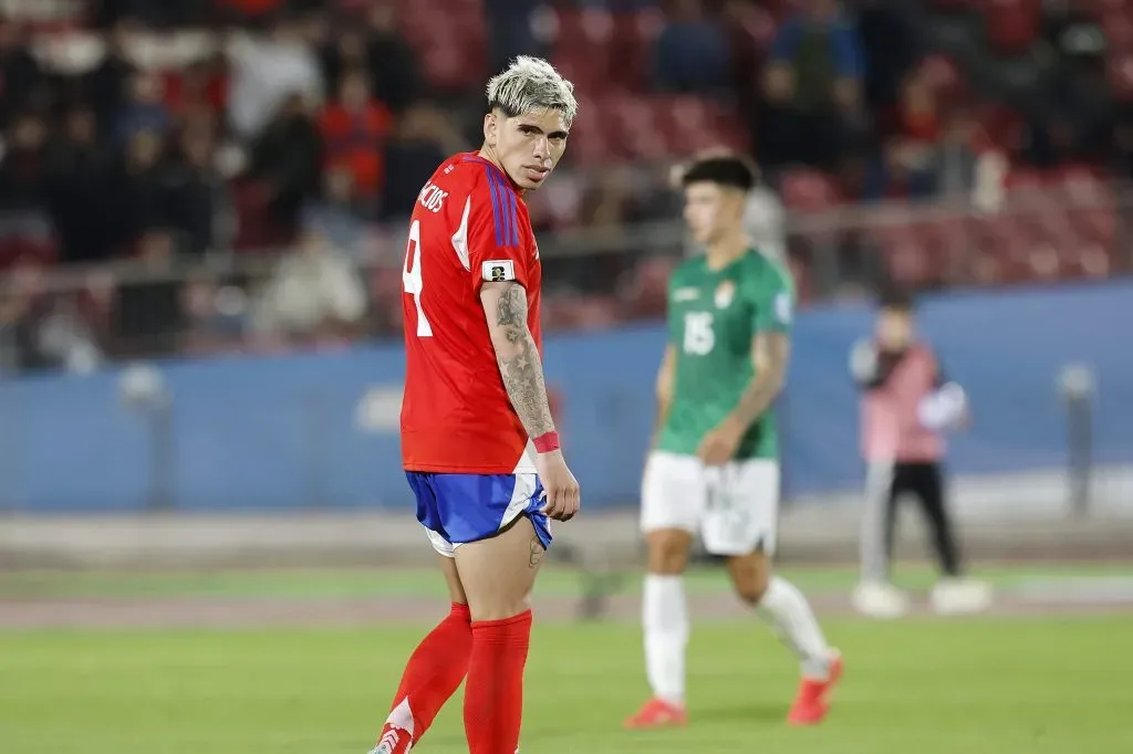 Carlos Palacios en medio de la polémica en la Roja. Foto: Pepe Alvujar/Photosport