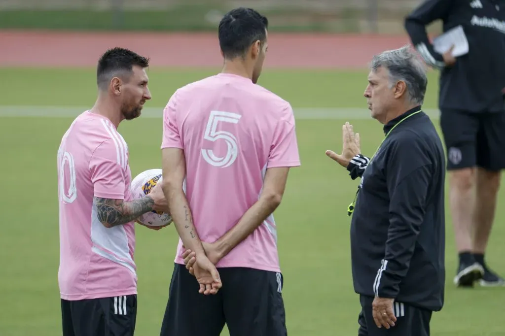 Martino dirigió a Messi en Barcelona y Argentina. Juntos hoy en Inter Miami, festejan un cupo de regalo en el Mundial de Clubes 2025.