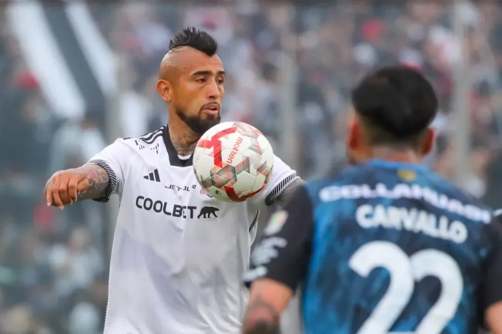 Arturo Vidal principal involucrado en fiesta tras victoria de Colo Colo (Photosport)