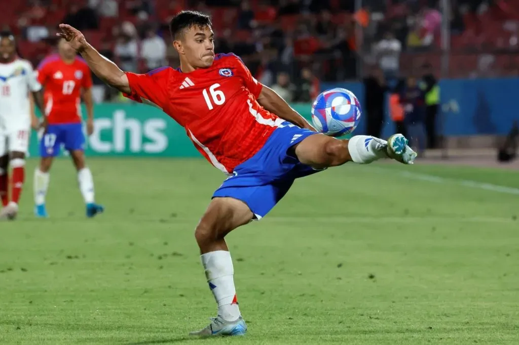 Vicente Pizarro tuvo destacada actuación con la Selección Chilena (Photosport)