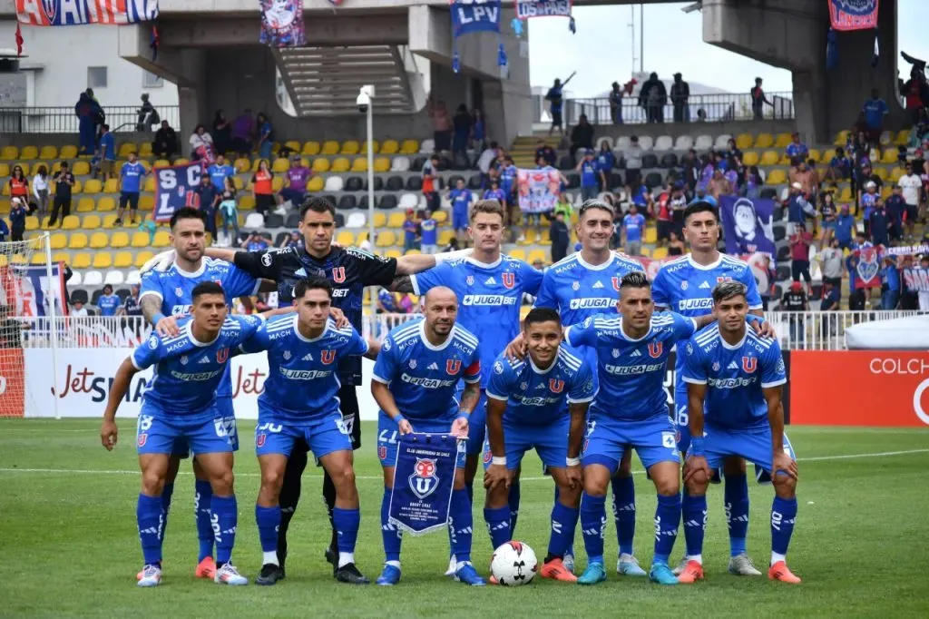 La nueva camiseta de la U se estrenará en la próxima Supercopa (Photosport)