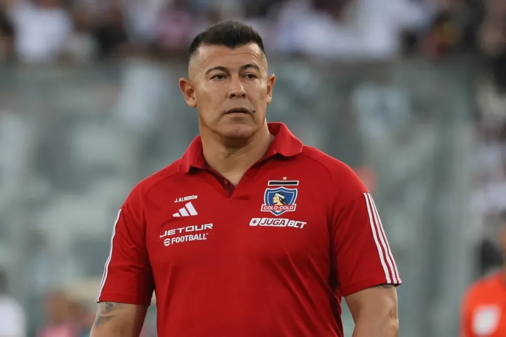 Almirón y el presupuesto de Colo Colo: humilde contra los posibles rivales en Copa Libertadores.
