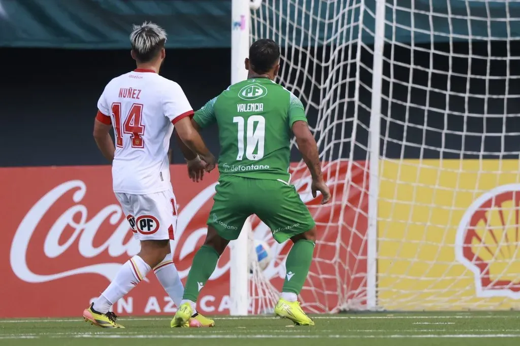 El primer gol de Valencia /Photosport