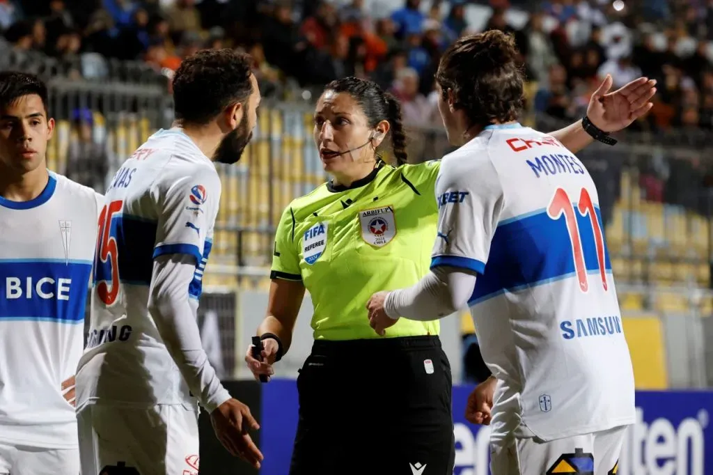 Dione Rissios, que arbitró a Católica en Copa Chile 2024, ahora lo hará con Colo Colo (Photosport)