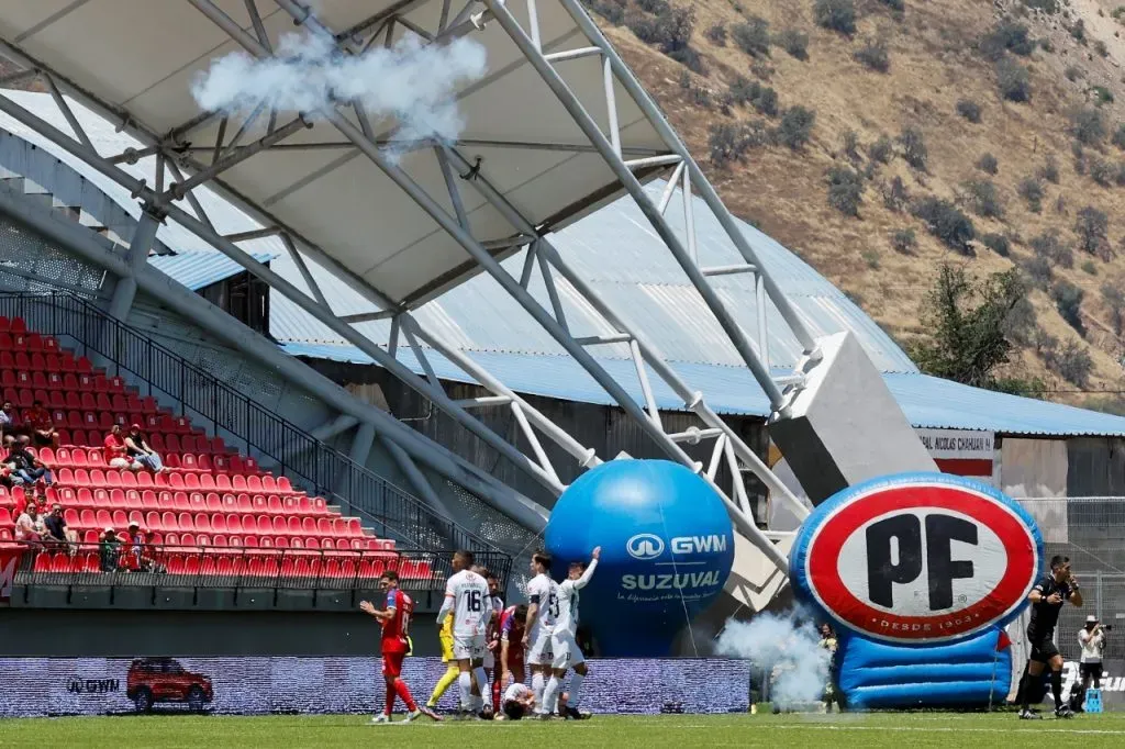 El incidente que provoca castigo a La Calera en Liga de Primera 2025 (Photosport)