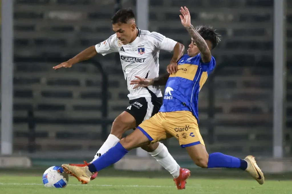 Si bien tiene gol y asistencias en 2025, Vicente Pizarro ha estado lejos de ser el que fue en el pasado en Colo Colo. Foto: Photosport.