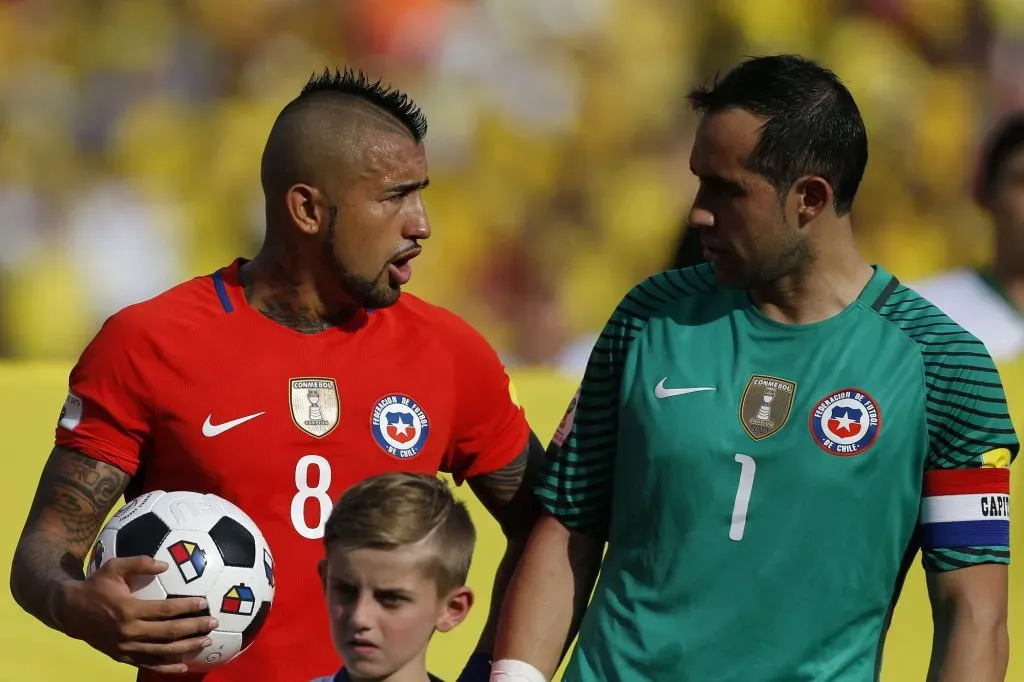 Vidal es el que más veces ha sido capitán desde el retiro de Bravo en La Roja.