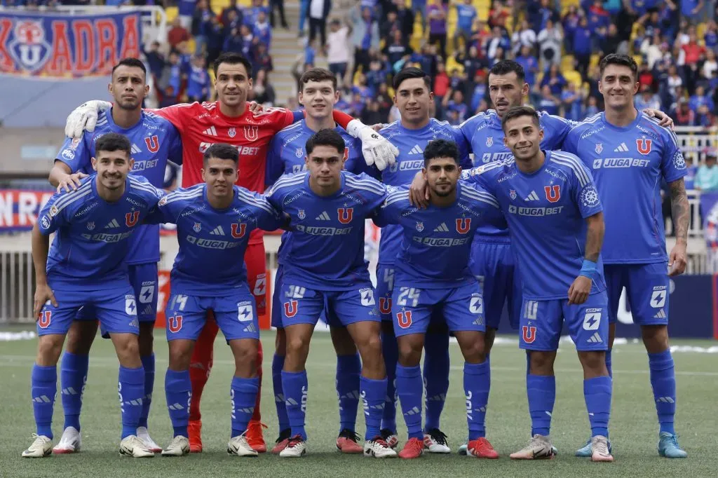 La inédita formación de la U contra Magallanes.