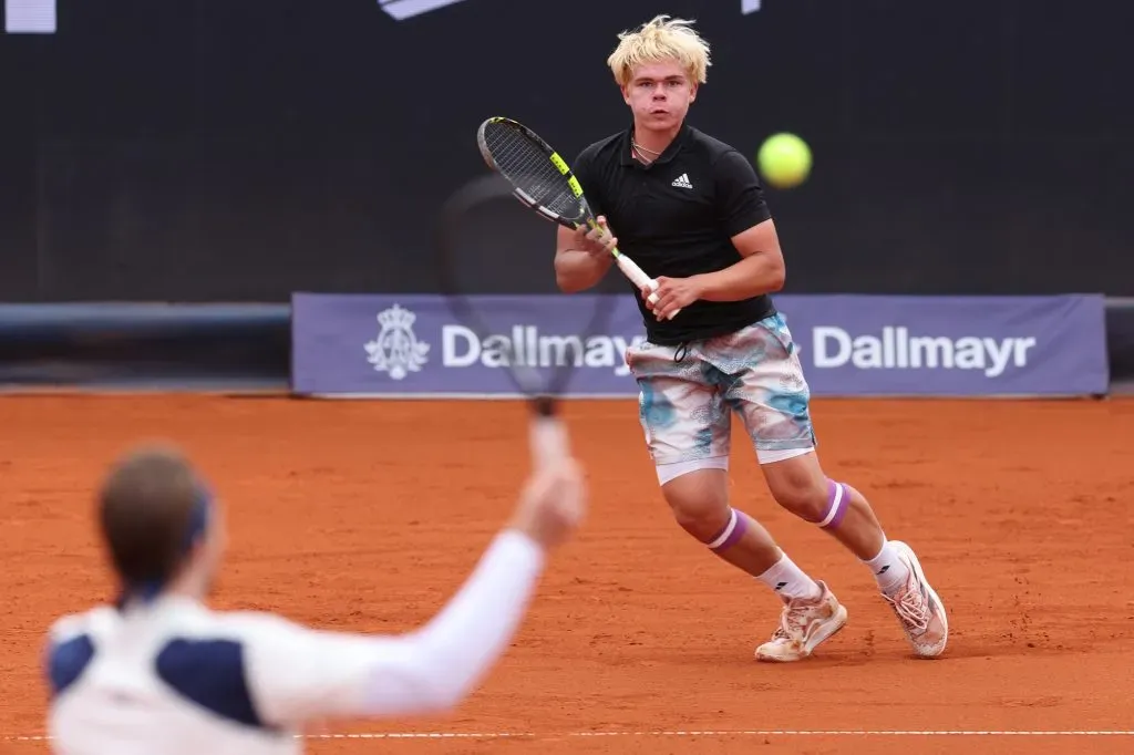 Dedura-Palomero ya tiene un triunfo ATP con 17 años y un particular festejo.
