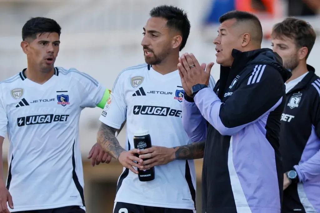 Jorge Almirón hace cambios en formación de Colo Colo para duelo con Fortaleza (Photosport)