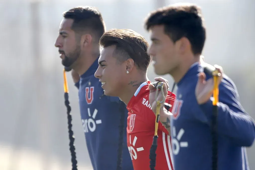 Eduardo Vargas, Mauricio Isla y Charles Aránguiz entrenando en el CDA en 2017 | Photosport
