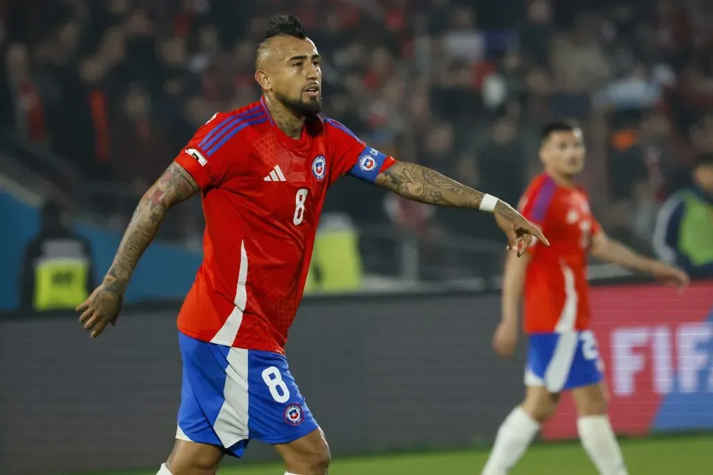 El astrólogo de Boca, Almirón y Colo Colo asegura que Chile sí irá al Mundial, con Vidal como gestor.