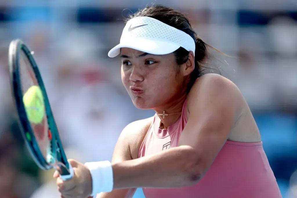 Emma Raducanu en el Masters 1000 de Cincinnati ante Aryna Sabalenka (Getty Images).