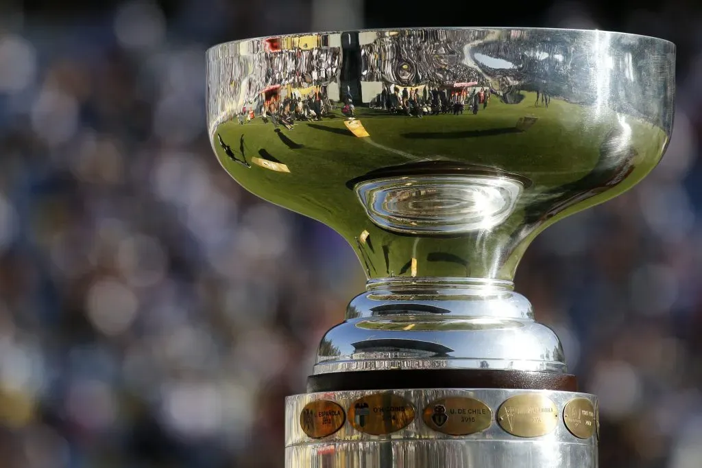 Pato Mardones le responde a Borghi por calificar la Supercopa como “una copita”.