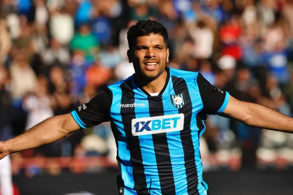 Lionel Altamirano, goleador de Huachipato en 2025 que quiere destronar a Fernando Zampedri (Photosport)