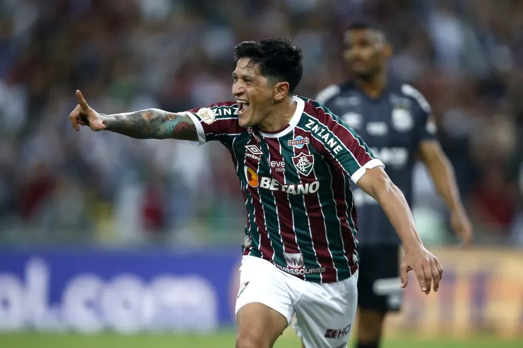 Cano comemorando um gol diante do Santos (Photo by Wagner Meier/Getty Images)