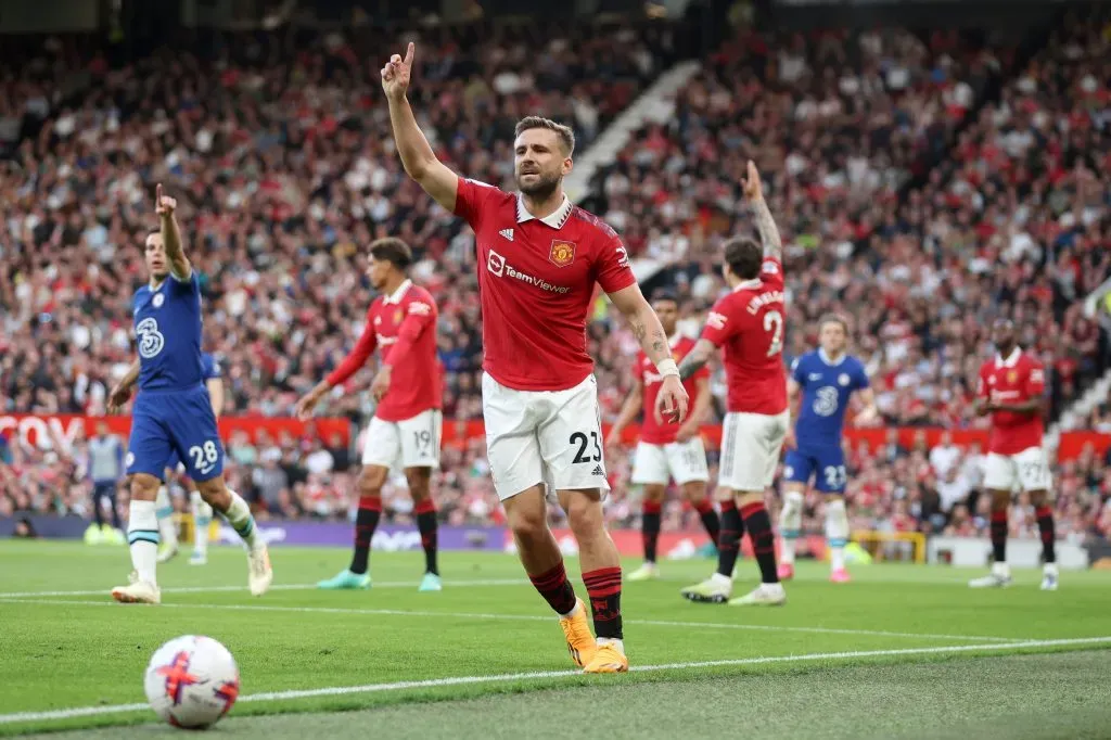 MANCHESTER, Inglaterra – 25 MAI: Luke Shaw, do Manchester United, reage durante a partida da Premier League entre Manchester United e Chelsea FC, em Old Trafford, em 25 de maio de 2023, em Manchester, Inglaterra. (Foto: Catherine Ivill/Getty Images)