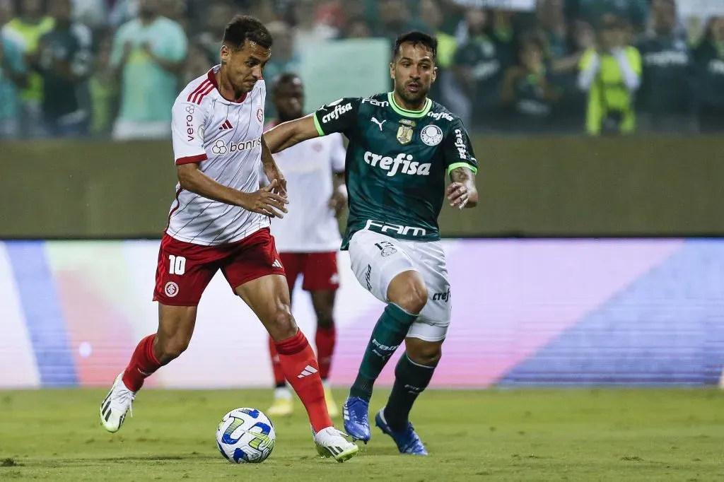 Luan é alvo do Grêmio. (Photo by Ricardo Moreira/Getty Images)