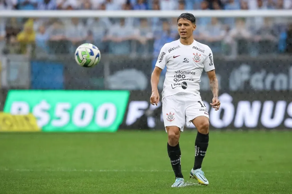 Caetano em ação pelo Corinthians (Photo by Pedro H. Tesch/Getty Images)