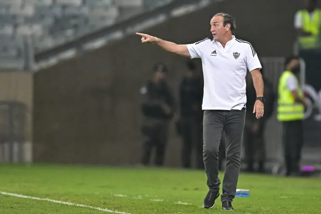 Cuca em partida contra o Ceará. (Photo by Pedro Vilela/Getty Images)