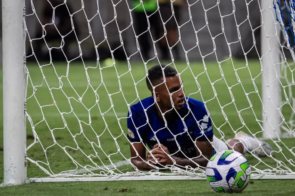 Fernando Henrique, jogador do Cruzeiro – Foto: Fernando Moreno/AGIF
