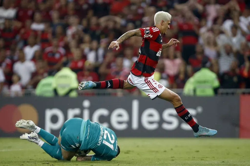 Gabriel Arias em partida contra o Flamengo. (Photo by Wagner Meier/Getty Images)