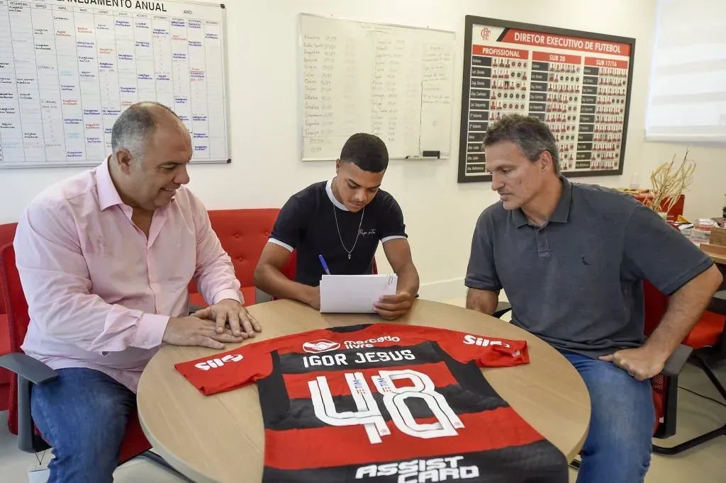 Flamengo e Igor Jesus estão de contrato renovado. Foto: Marcelo Cortes / CRF