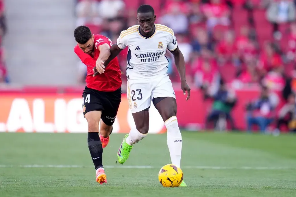 PSG faz oferta por Mendy. (Photo by Aitor Alcalde/Getty Images)