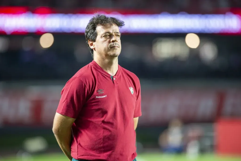 Diniz momentos antes da bola rolar. Foto: Anderson Romao/AGIF