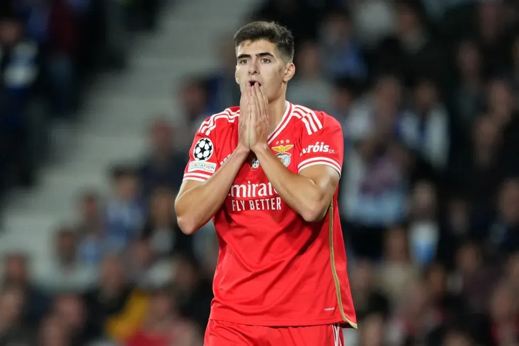 António Silva pelo Benfica. (Photo by Juan Manuel Serrano Arce/Getty Images)