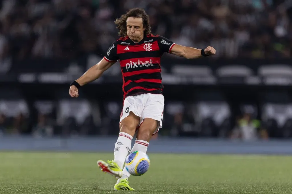 David Luiz em ação pelo Flamengo. Foto: IMAGO / Ruan Carneiro.