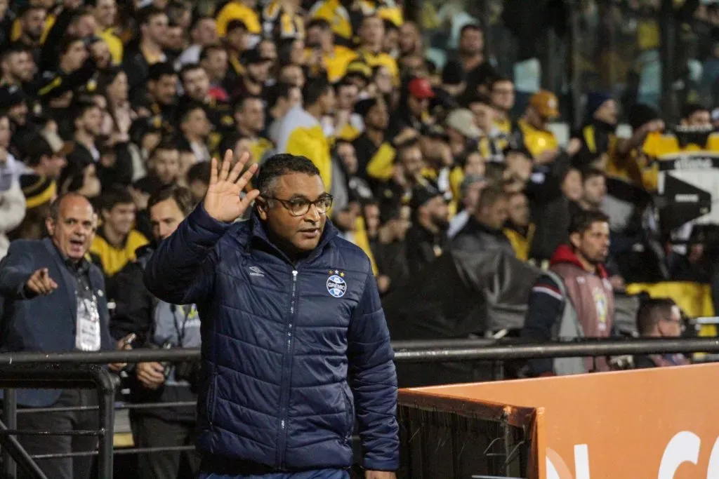 Roger Machado quando era técnico do Gremio em 2022. Foto: Lucas Sabino/AGIF