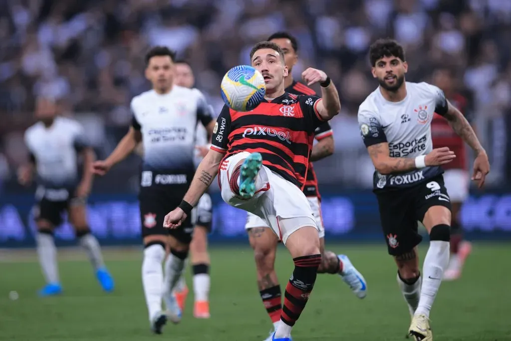 Léo Ortiz é um dos destaques do Flamengo na temporada. Foto: Ettore Chiereguini/AGIF