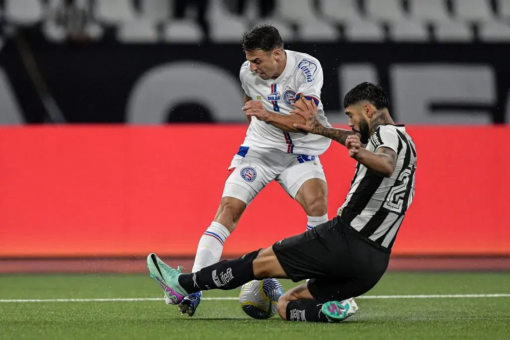 Barboza em ação com a camisa do Botafogo. Foto: Thiago Ribeiro/AGIF